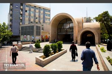پلازای ایستگاه مترو جهاد 48