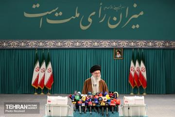 حضور رهبر انقلاب در دور دوم انتخابات مجلس شورای اسلامی 6