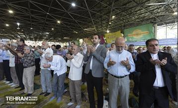 نماز جمعه «خشم و نصر» در تهران 3