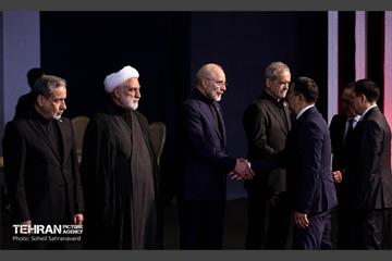 مراسم ادای احترام مقامات و هیئت‌های رسمی کشورهای مختلف به پیکر آقای شهید ایران 20
