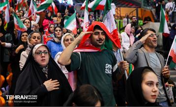 مراسم تجلیل از کشتی‌گیران قهرمان جهان (جشنی برای ایران) 10