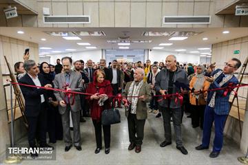 افتتاح دومین نمایشگاه «بی‌انتهاتر از عشق»