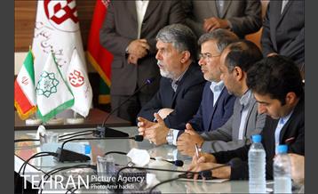 امضاء تفاهم‌نامه میان شهرداری تهران و وزارت فرهنگ و ارشاد اسلامی 9