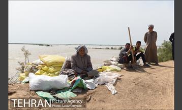 بازدید شهردار تهران از منطقه سیل زده پل قدرت آباد دشت آزادگان 12