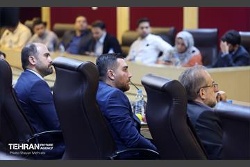 نشست مدیرعامل سازمان حمل و نقل ترافیک با شرکت‌های دانش‌بنیان 5