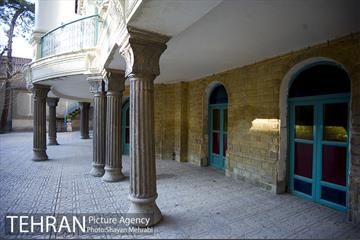 عمارت مستوفی الممالک 76