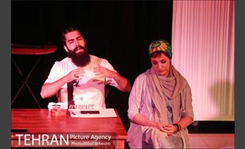 نمایش خواب خیس ماهی‎ 6