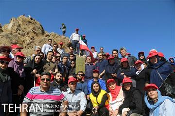 رونمایی از لوح یابود شهید آتش نشان امید عباسی 5