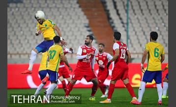 دیدار تیم های فوتبال پرسپولیس و صنعت نفت 18