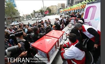 سیل مهربانی در سینما آزادی 10