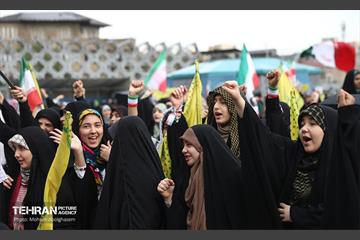 اجتماع «دختران آرمانی» - 1 11