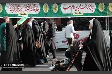 خدمت رسانی مواکب منطقه۱۶ به نمازگزاران عید سعید فطر 23