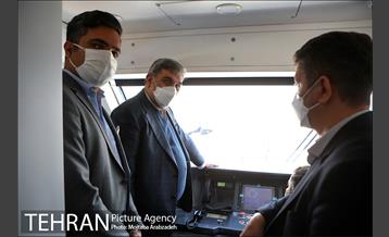 آیین رونمایی از نخستین نمونه قطار ملی مترو 25