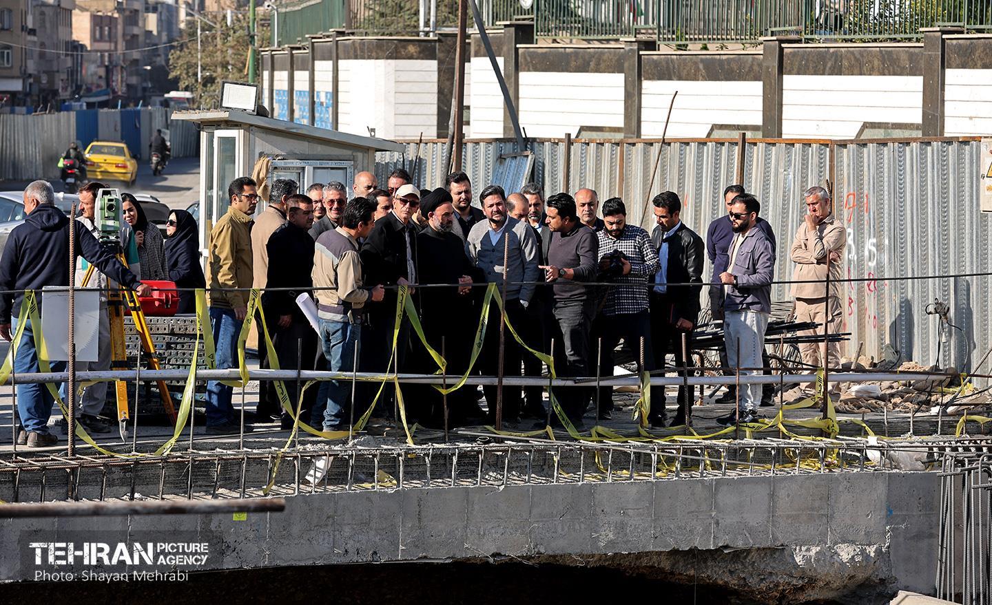 بازدید عضو شورا از پروژه‌های عمرانی شهری 34