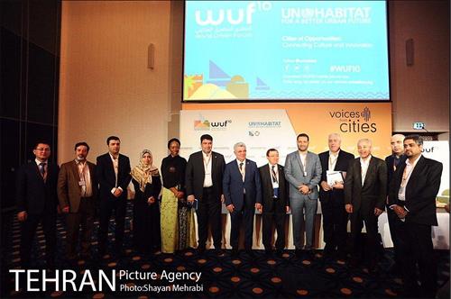 پنل تخصصى نقش فرهنگ در زیست پذیرى شهرها با سخنرانى دکتر محمد فرجود 29