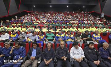 همایش تجلیل از کارگران شهرداری منطقه ۵ 36