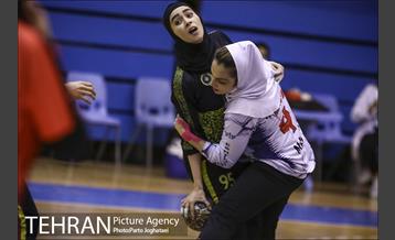 دیدار تیم های هندبال سپاهان و اشتادسازه 19