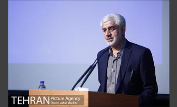 نشست هم اندیشی شهردار تهران با شهرداران نواحی تهران 16