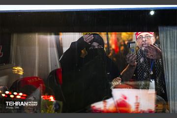 آیین بدرقه زائر اولی‌ها به‌ سوی عتبات عالیات در میدان انقلاب 8