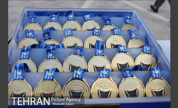 دیدار صبای قم و استقلال در لیگ برتر فوتبال 1