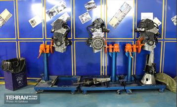 بازدید شهردار منطقه 21 از هنرستان فنی و حرفه‌ای علاقه مندیان  17