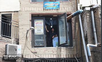 آتش‌سوزی انبار چسب در بازار تهران 29