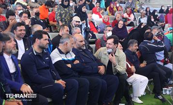 همایش بزرگ پیاده روی خانوادگی در بوستان جوانمردان 12