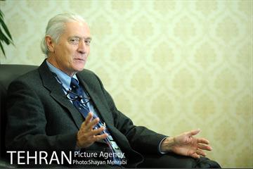 دیدار میهمانان خارجی حاضر در اجلاس جهانی شوراها و شهرداران با رییس مرکز ارتباطات و امور بین الملل شهرداری تهران 11