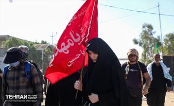 پیاده‌روی زائرین اربعین حسینی در مسیر نجف به کربلا 3