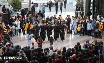 برج میلاد در ایام نوروز قرآنی 35