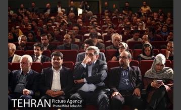 افتتاحیه مستند زمستان است 5