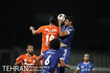 دیدار سایپا تهران و صنعت نفت ابادان در لیگ برتر فوتبال  20