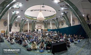 مراسم دعای روز عرفه در دانشگاه تهران 42