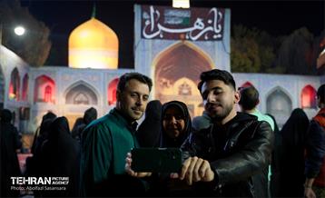 ویژه برنامه معنوی "ساحت خورشید" 17