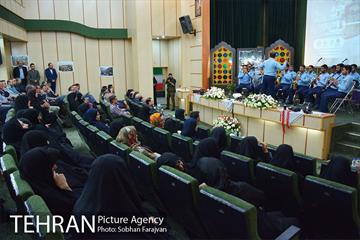 آیین رونمایی از کتاب "پرواز از پنجره جنوبی" 2