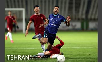 دیدار تیم های فوتبال پیکان و شهر خودرو 27