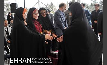 مراسم درختکاری به مناسبت روز مادر 7