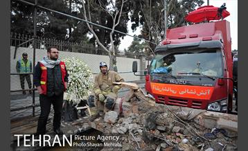 ششمین روز آواربرداری ساختمان پلاسکو -2 39