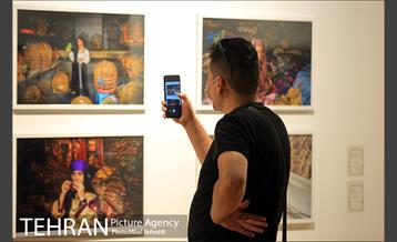 نمایش عکس «زیبایی در جنگ» 7