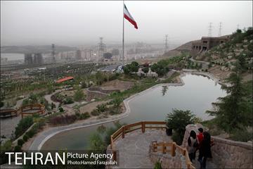 عصر تابستانی در بوستان آبشار تهران 16