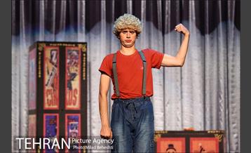 نمایش سیرک سیار‎ 15