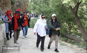 همایش پیاده روی خانوادگی در رود دره فرحزاد 48