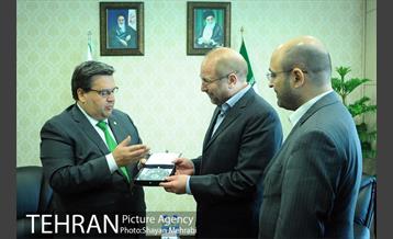 حضور شهردار مونترال در برج میلاد برای امضاء تفاهم نامه با شهرداری تهران 6