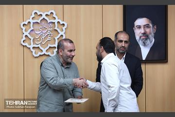 نشست هم‌اندیشی با رابطین و فعالان اسکان آسیب دیدگان جنگ رمضان 21
