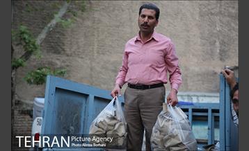 توزیع افطار بین پاکبان های شهر تهران 9