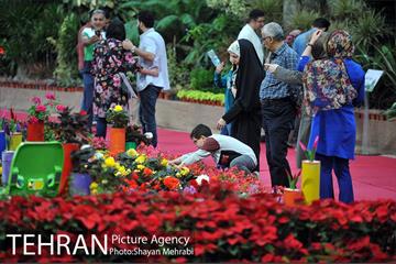 شانزدهمین نمایشگاه بین المللی گل و گیاه تهران - 2 13