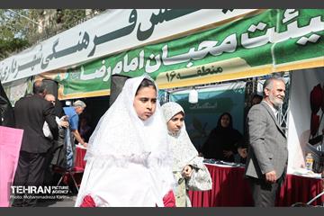 خدمت رسانی مواکب منطقه۱۶ به نمازگزاران عید سعید فطر 7