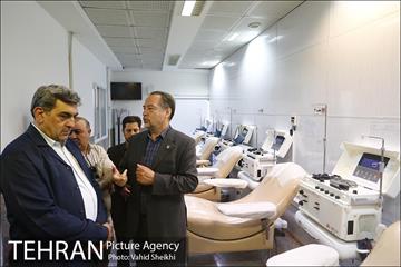 بازدید شهردار تهران  از اداره کل انتقال خون استان تهران 12
