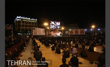 آیین عزاداری در میدان امام حسین (ع) 2