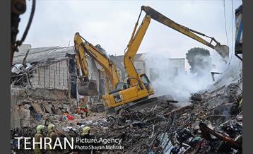 سومین روز عملیات امداد ونجات حادثه پلاسکو -4 22